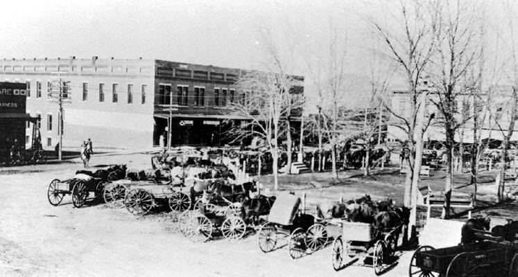 Berryville Square early 1900's